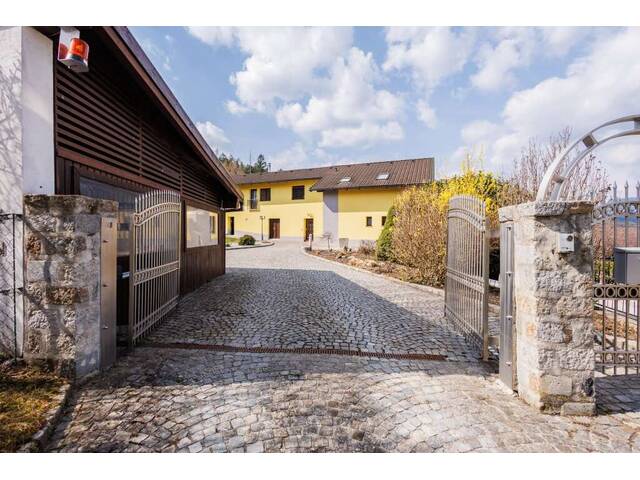 Immobilie in Köttlach - Wohnen mit viel Platz und Lebensqualität in Köttlach - Bild 1