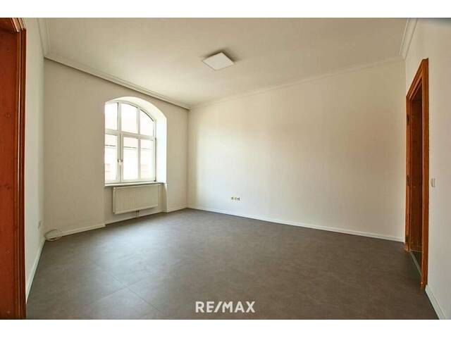 Immobilie in Pottenstein - HISTORISCHES FLAIR & VIEL PLATZ! 3-Zimmerwohnung-Top 4! - Bild 1