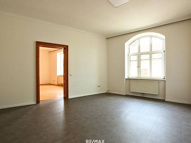 Immobilie in Pottenstein - HISTORISCHES FLAIR IM KNAPPENHOF! 3-Zimmerwohnung-Top 4! - Bild 2