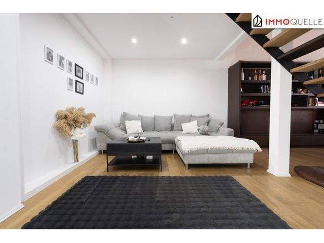 Immobilie in Lenzing - Wohnen mit Weite - Galeriewohnung mit Dachterrasse, großzügigem Wohnbereich und beeindruckender Raumhöhe nahe Attersee - Bild 3