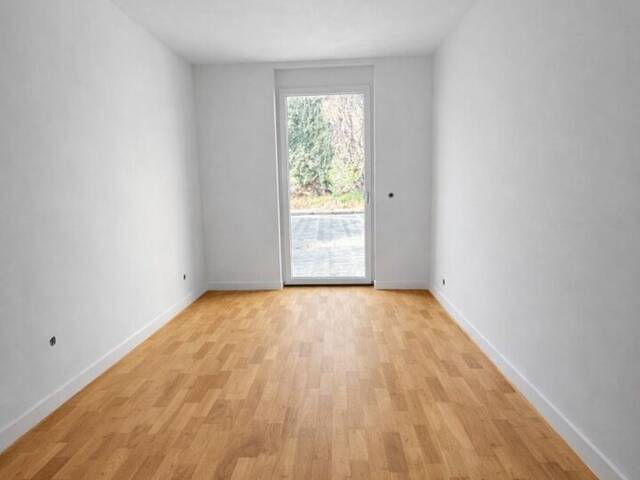 Immobilie in Groß-Enzersdorf - Leistbare 4-Zimmer-Gartenwohnung mit optimaler Raumaufteilung und großem Eigengarten! Ready in Q3/2026 - Bild 1