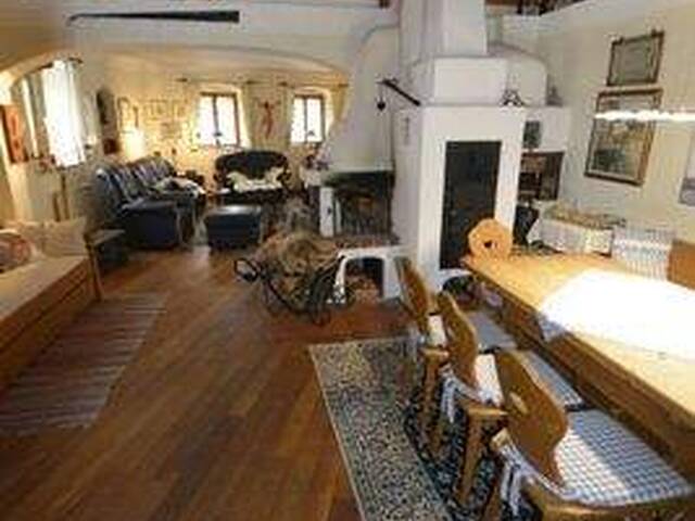 Immobilie in Langenlois - Komplett sanierte Traum-Immobilie mit historischem Ursprung mit großem Außenbereich - Bild 0