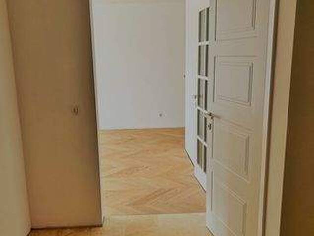 Immobilie in Langenlebarn-Oberaigen - Moderne 2-Zi Wohnung in Langenlebarn mit Balkon, Stellplatz & Fußbodenheizung! - Bild 2