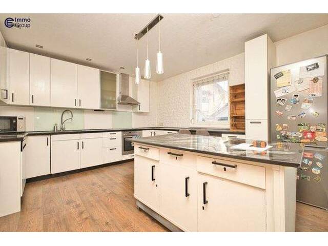 Immobilie in Wels - Ansprechendes Mehrfamilienhaus in netter Wohngegend sucht neue Besitzer! - Bild 1