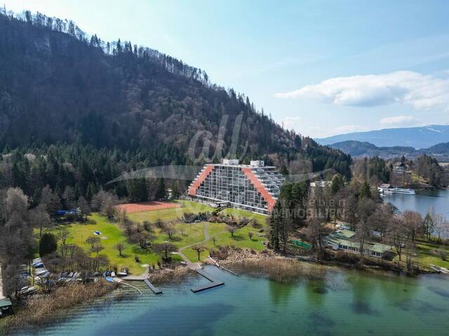 Immobilie in Ostriach - SEEWOHNUNG-Garconniere mit direkten Seezugang, Loggia und Freizeitwohnsitzwidmung am Ossiacher See - Bild 2