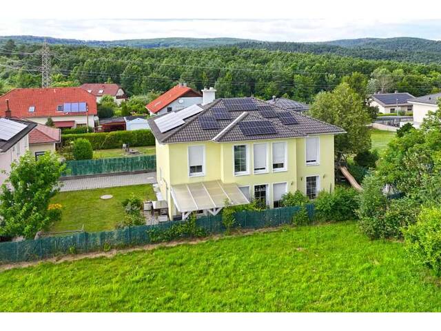 Immobilie in Pressbaum - Familienfreundliches, modernes Haus in idyllischer Naturlage in Pressbaum - Bild 0