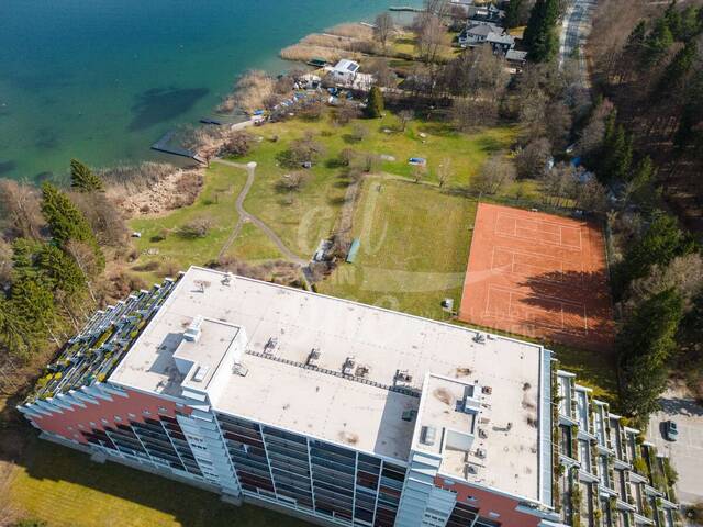 Immobilie in Ossiach - SEEWOHNUNG-Garconniere mit direkten Seezugang, Loggia und Freizeitwohnsitzwidmung am Ossiacher See - Bild 4