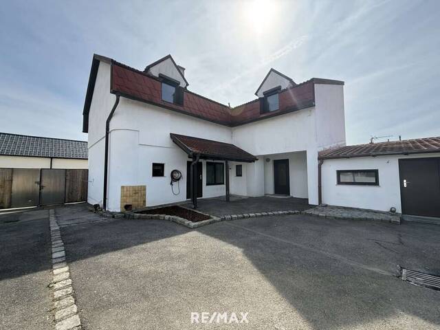 Immobilie in Klein-Neusiedl - 1- oder 2-Familienhaus mit Zusatz-Grundstück nahe Wien - Bild 1