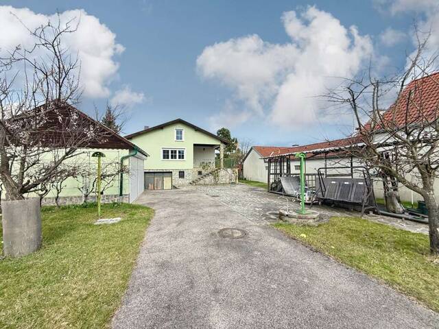 Immobilie in Lackenbach - Sonne, Ruhe & Gartenidylle – Einfamilienhaus bungalowbauweise auf 1.098 m² in Lackenbach im Mittelburgenland - Bild 0