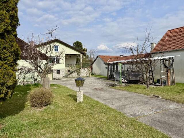 Immobilie in Lackenbach - Sonne, Ruhe & Gartenidylle – Einfamilienhaus bungalowbauweise auf 1.098 m² in Lackenbach im Mittelburgenland - Bild 2