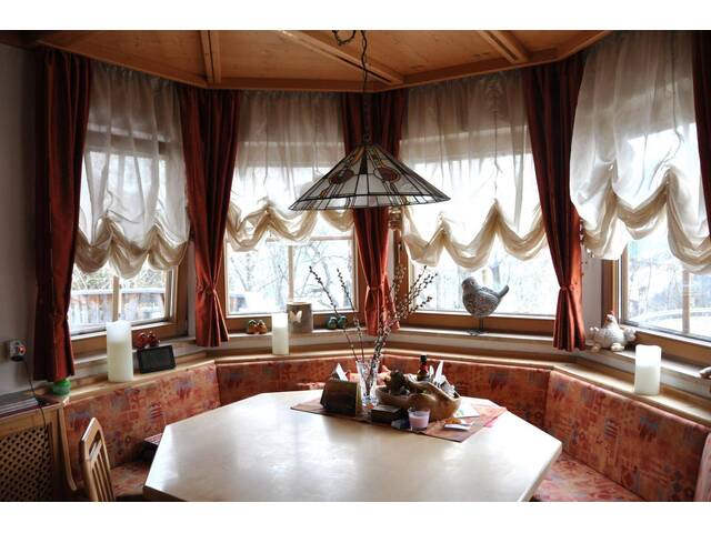 Immobilie in Winklern - Großzügige Liegenschaft mit Wohn- und Gewerbeflächen in Winklern - Bild 2