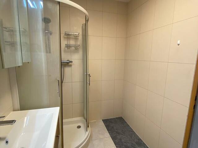 Immobilie in Höchst - Privatverkauf! Höchst: 3,5 Zimmer & Balkon im 3. OG (ohne Lift), mit Fahrradkeller, Gartennutzung & Spielplatz - Bild 3