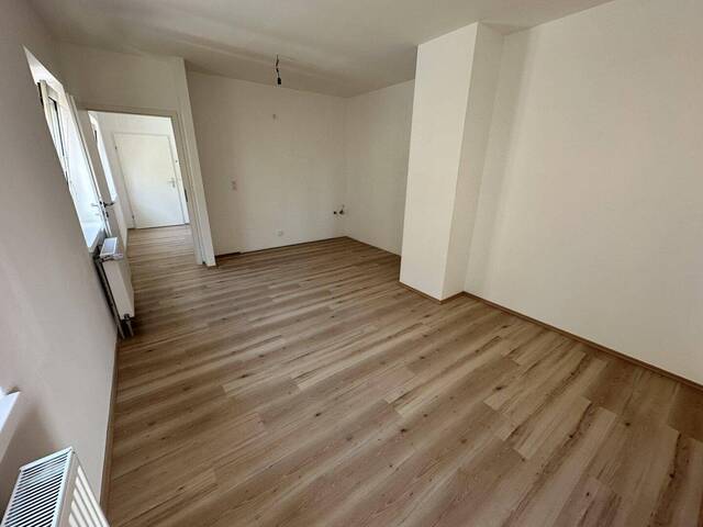 Immobilie in Eggenburg - 5,5% Rendite | Vorsorgewohnung mit Balkon zentral in Eggenburg - Bild 1