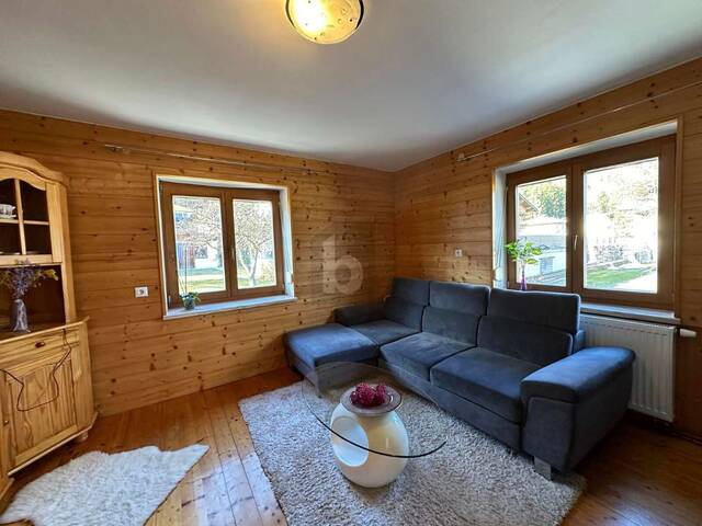 Immobilie in Wiesing - GANZTÄGIG SONNE ? RUHIGES WOHNEN MIT PANORAMA-BALKON - Bild 2