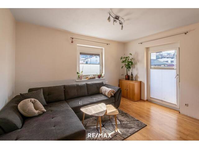 Immobilie in Volders - NEU! Sonnige Wohnung & eigenem Gartenanteil in Volders – saniert & sofort verfügbar - Bild 1