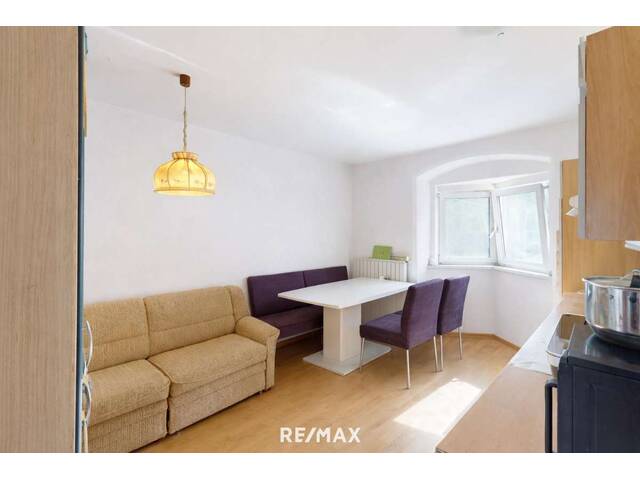 Immobilie in Nassereith - Haus mit zwei Wohnungen und Geschäftslokal am Fernpass in Nassereith! - Bild 2