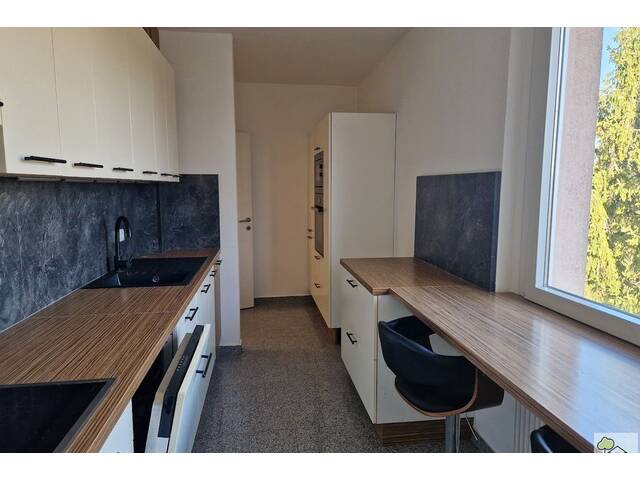 Immobilie in Bisamberg - FAMILIENWOHNTRAUM BISAMBERG - Großzügige 4-Zimmer-Wohnung mit Loggia und Ausblick - Bild 3