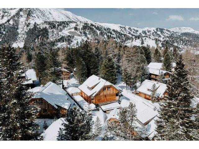 Immobilie in Turracherhöhe - Exklusives Alpenchalet in idyllischer Waldrandlage - Ferienwohnsitz, Privatsphäre & Panorama vereint - Bild 0