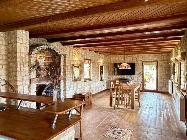 Immobilie in Schwarzenbach - Charmantes Einfamilienhaus mit Terrasse, Garage und zusätzlichem Grundstück - Bild 1