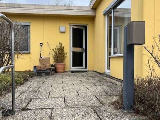 Immobilie in Loosdorf - Voll unterkellerter Bungalow in Ruhelage mit Weitblick - Bild 1