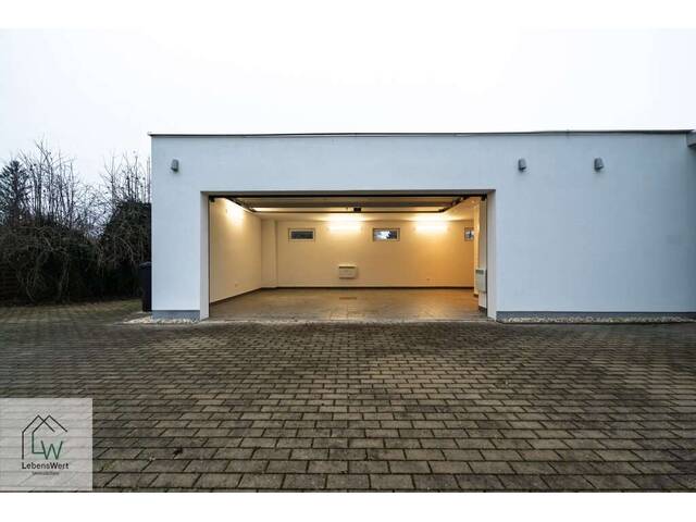 Immobilie in Hannersdorf - Privates Naturresort: Designhaus mit Schwimmteich & 3.149 m² - Bild 3