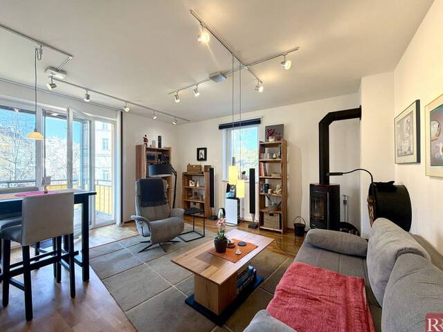 Immobilie in Klosterneuburg - Charmante 3-Zimmer-Wohnung mit großem Balkon & Parkplatz in zentraler Lage von Klosterneuburg - Bild 1