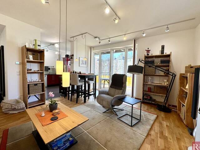 Immobilie in Klosterneuburg - Charmante 3-Zimmer-Wohnung mit großem Balkon & Parkplatz in zentraler Lage von Klosterneuburg - Bild 2