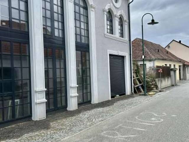 Immobilie in Großriedenthal - LUXUSVILLA ERSTBEZUG Großriedenthal bei Tulln/ Belagsfertig - Bild 2