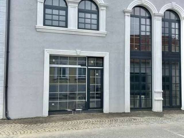 Immobilie in Großriedenthal - LUXUSVILLA ERSTBEZUG Großriedenthal bei Tulln/ Belagsfertig - Bild 3