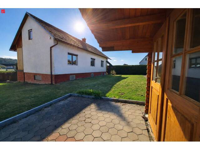 Immobilie in Ilz - Einfamilienhaus mit möblierter Gartenhütte - Bild 0