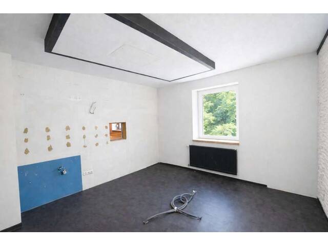 Immobilie in Pamhagen - VIEL PLATZ FÜR IHRE IDEEN - Heimwerker aufgepasst - Haupthaus mit Nebengebäude - 7 Zimmer - ca. 188m² WNFL - POOL - Großer Garten - Bild 4