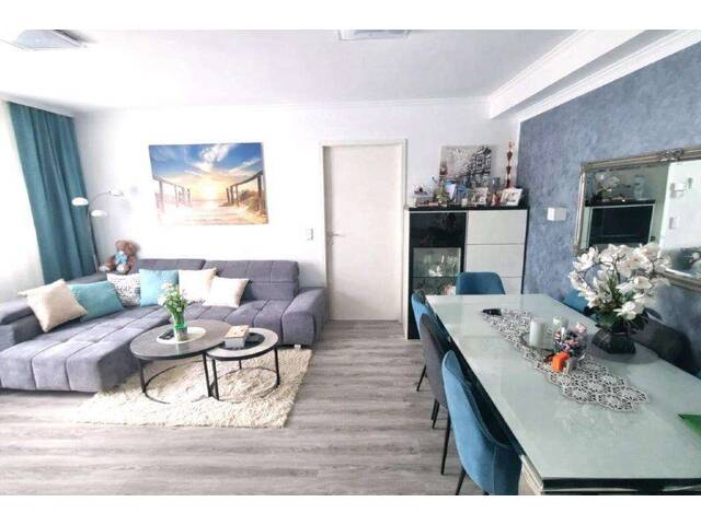 Immobilie in Teesdorf - Gepflegte 3-Zimmer-Eigentumswohnung mit Balkon in absoluter Ruhelage - Teesdorf - Bild 0