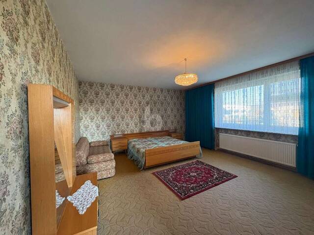 Immobilie in Neuzeug - TRAUMHAFTER SONNIGER GARTEN! GERÄUMIG MIT VIEL POTENTIAL - Bild 2