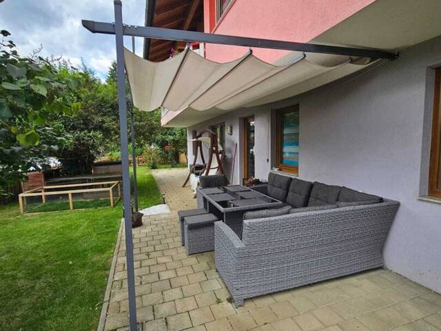 Immobilie in Agsdorf - ruhiges 2 Fam. Wohnhaus + 1 HA Grund LW + Quelle in Feldkirchen / St. Urban : 5 Zimmer, Garten, Balkone, PV, tolle Aussicht ! 1 HA LW Wiese für Tierhaltung Pferde, mit kleinem Stall für Schafe, Ziegen, Hühner - Bild 0