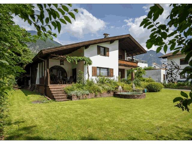 Immobilie in Zirl - Traumhaftes Landhaus mit Panoramablick auf die Tiroler Bergwelt – Innsbruck-Land - Bild 0