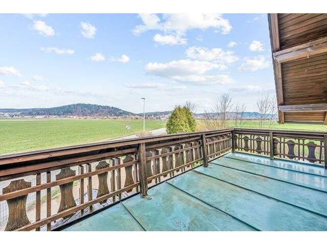 Immobilie in Munderfing - SANIERUNGSBEDÜRFTIGES EINFAMILIENHAUS MIT 3 GARAGENSTELLPLÄTZEN IN MUNDERFING - Bild 2