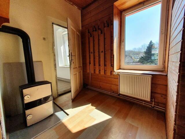 Immobilie in Gmünd - Sanierungsbedürftige Wohnung in Gmünd mit geplantem Balkon - großes Potenzial - Bild 0