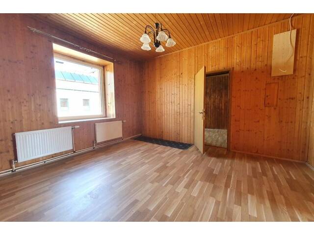 Immobilie in Gmünd - Sanierungsbedürftige Wohnung in Gmünd mit geplantem Balkon - großes Potenzial - Bild 4