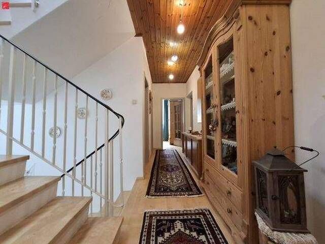 Immobilie in Pöllau - 7-Zimmer-Mehrfamilienhaus mit Biotop - Bild 2