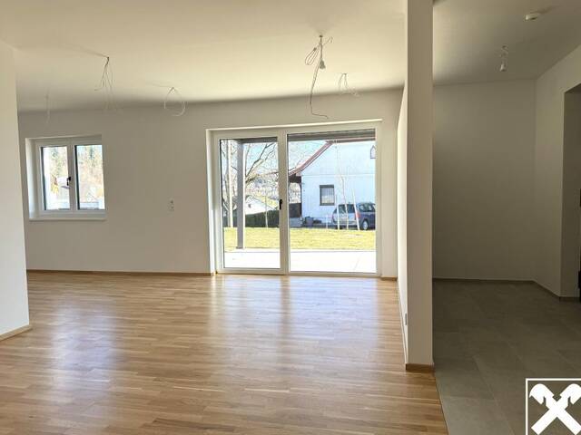 Immobilie in Rohrbach-Berg - Gartenwohnung mit Garage und viel Privatsphäre - Bild 2