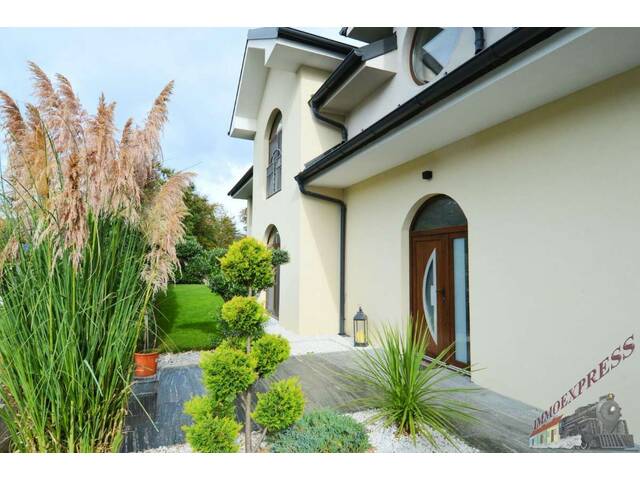 Immobilie in St. Egyden am Steinfeld - Hochwertiges Ein-/ Zweifamilienhaus mit separater Wohnung - Doppelgarage mit Fußbodenheizung - Bild 1