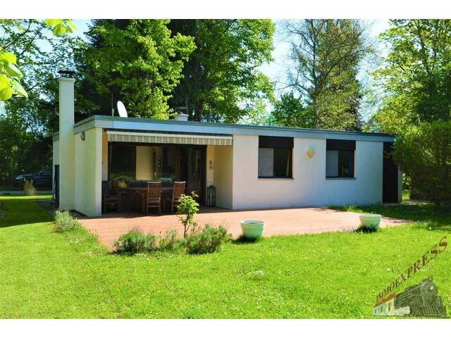 Immobilie in Seebenstein - Wohnen wie im Urlaub - Bungalow im Schlosspark Seebenstein - Bild 0