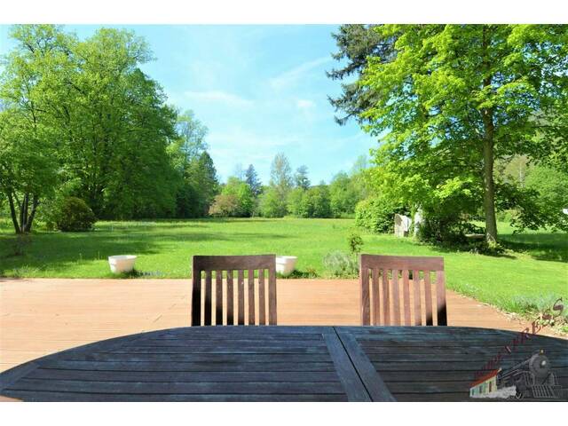 Immobilie in Seebenstein - Wohnen wie im Urlaub - Bungalow im Schlosspark Seebenstein - Bild 2