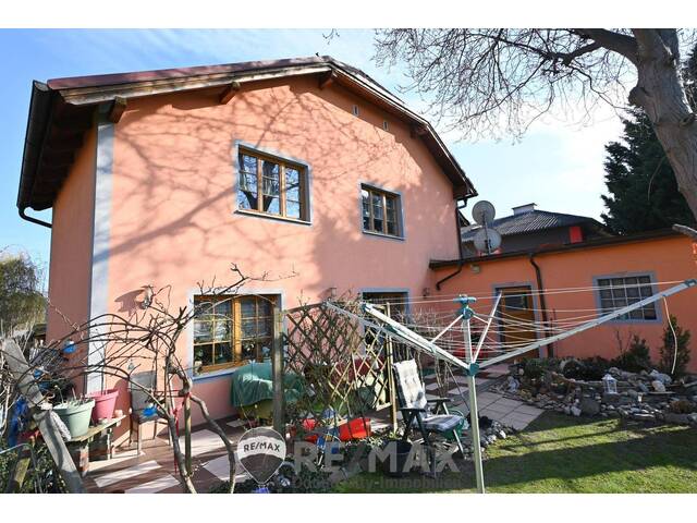 Immobilie in Stockerau - + Ein- oder Zweifamilienhaus + - Bild 0