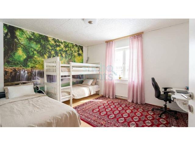 Immobilie in Judenburg - Modernisiertes Mehrfamilienhaus mit Balkon, Garten und Geschäftslokal - Bild 2