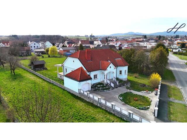 Immobilie in Neutal - Stilvolles Einfamilienhaus mit weitläufigem Grundstück in ruhiger Lage - Bild 0