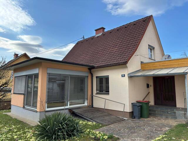 Immobilie in St. Andrä - Einfamilienhaus mit Potential nahe Zentrum von St.Andrä - Bild 0