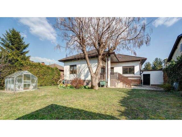 Immobilie in Oberhausen - NEU AM MARKT ! Perfekt geschnittenes Einfamilienhaus ! - Bild 0