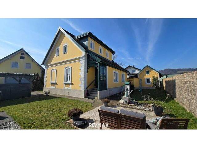 Immobilie in Leibnitz - Charmantes Häuschen mit Geschichte, Garten und Carport in zentraler Lage von Kaindorf - Bild 0