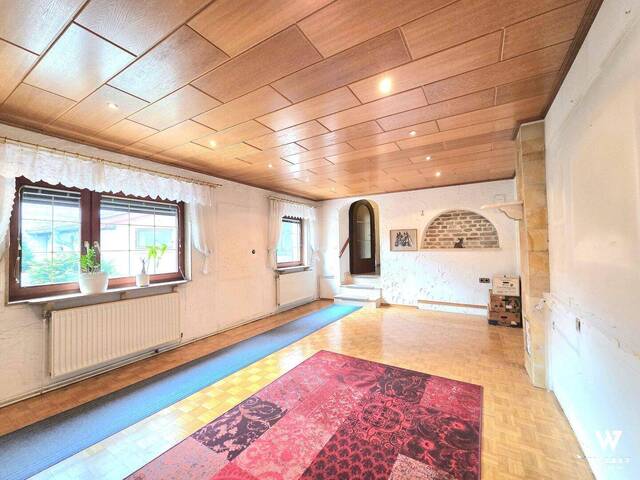 Immobilie in Stockerau - Ein Haus für mehrere Generationen | großzügige Wohnfläche mit ca. 225 m2 | Garage | viel Stauraum | Werkstatt | Garten - Bild 1